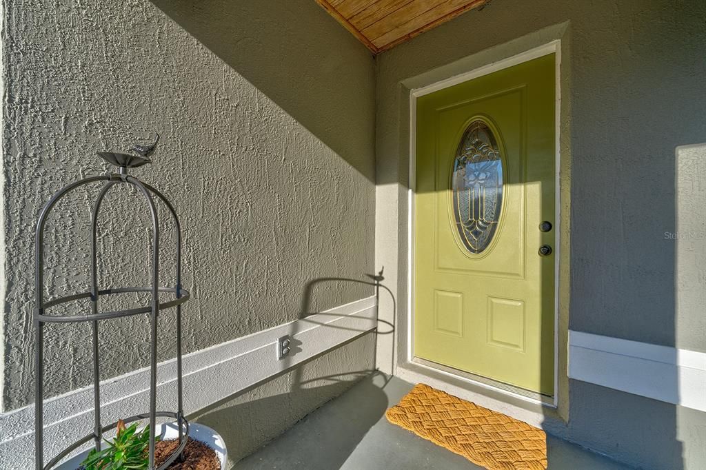 Activo con contrato: $427,000 (3 camas, 2 baños, 1273 Pies cuadrados)