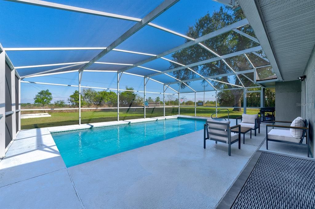 Activo con contrato: $427,000 (3 camas, 2 baños, 1273 Pies cuadrados)