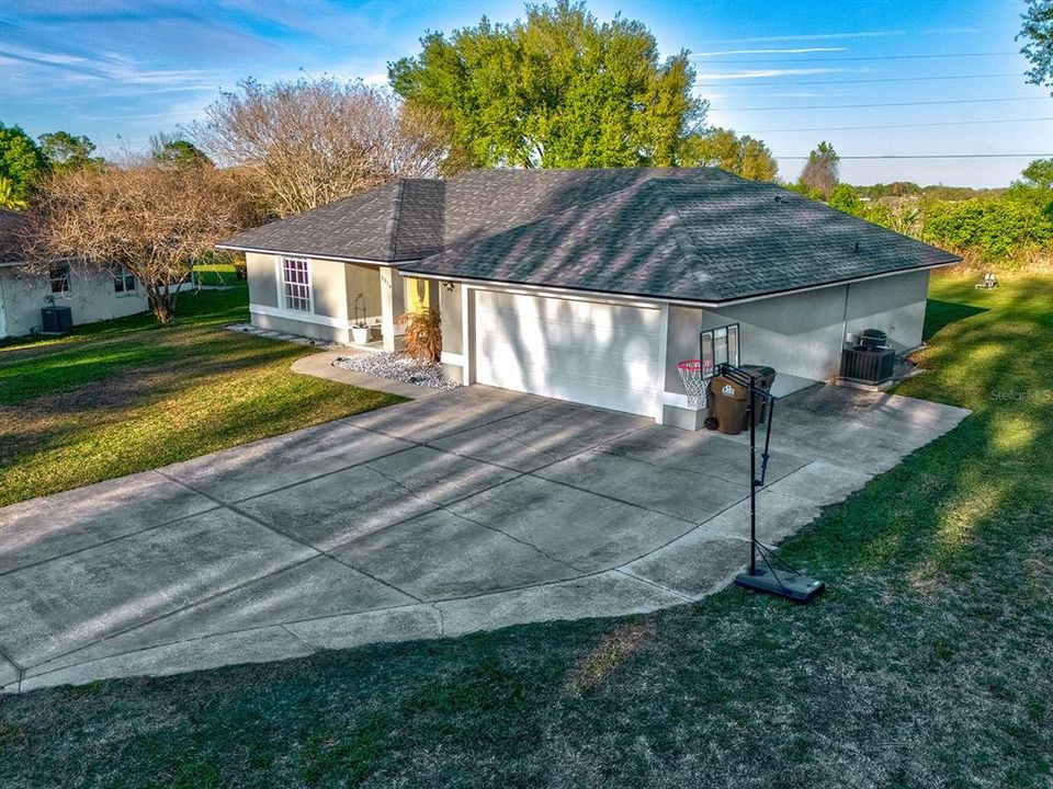 Activo con contrato: $427,000 (3 camas, 2 baños, 1273 Pies cuadrados)