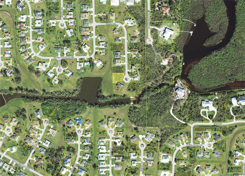 На продажу: $39,900 (0.23 acres)
