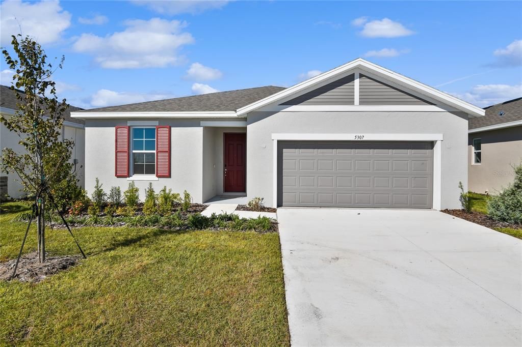 Activo con contrato: $329,999 (4 camas, 3 baños, 2077 Pies cuadrados)