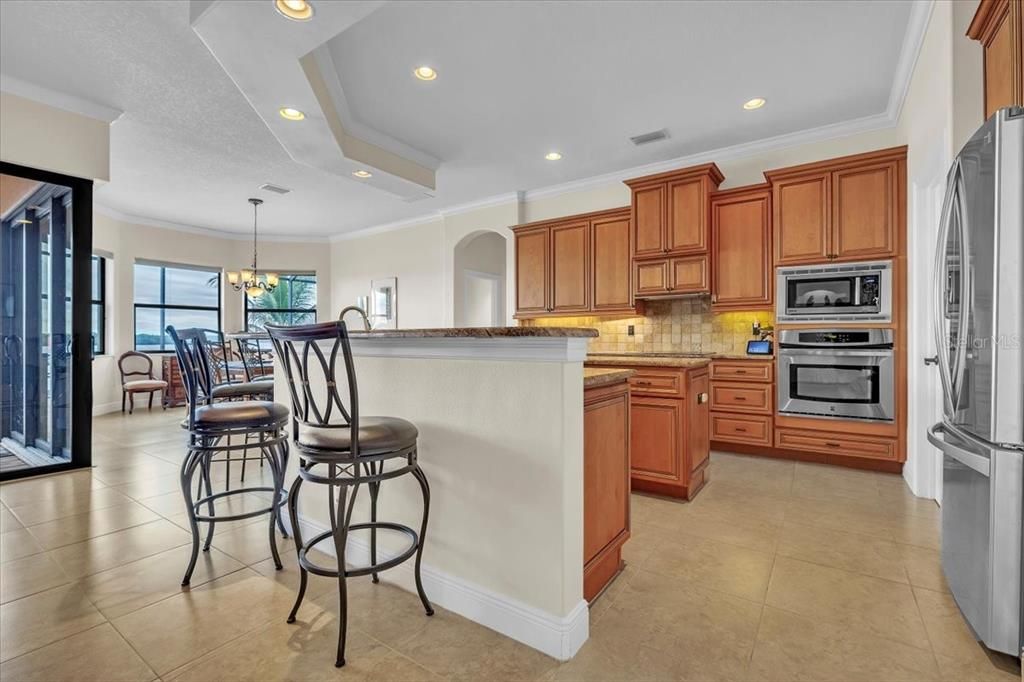 For Sale: $829,900 (4 beds, 2 baths, 2552 Square Feet)
