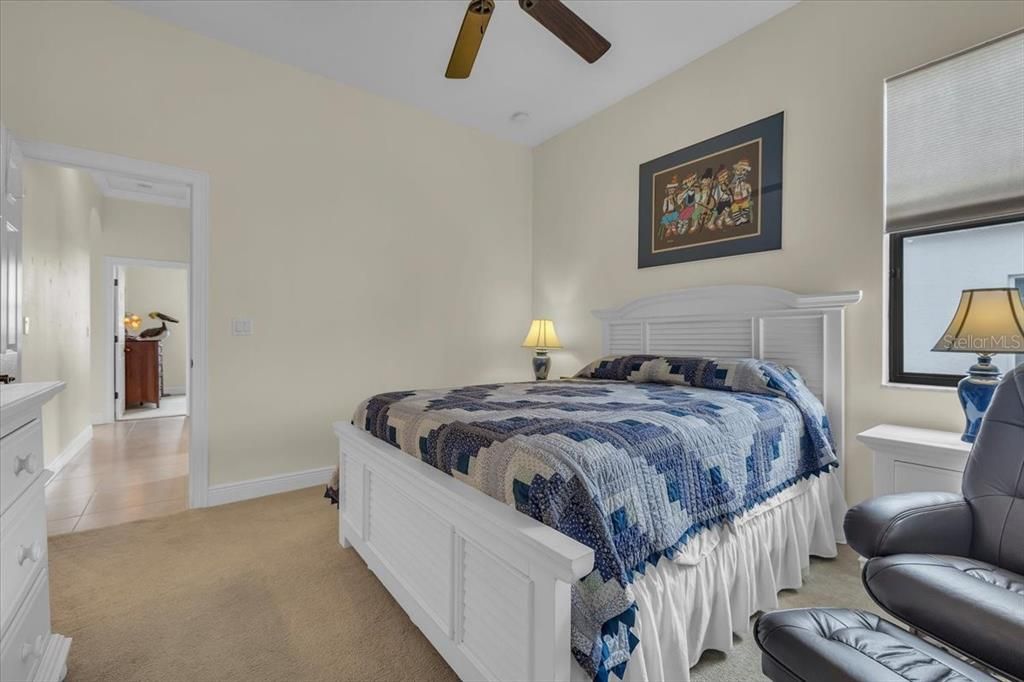 For Sale: $829,900 (4 beds, 2 baths, 2552 Square Feet)