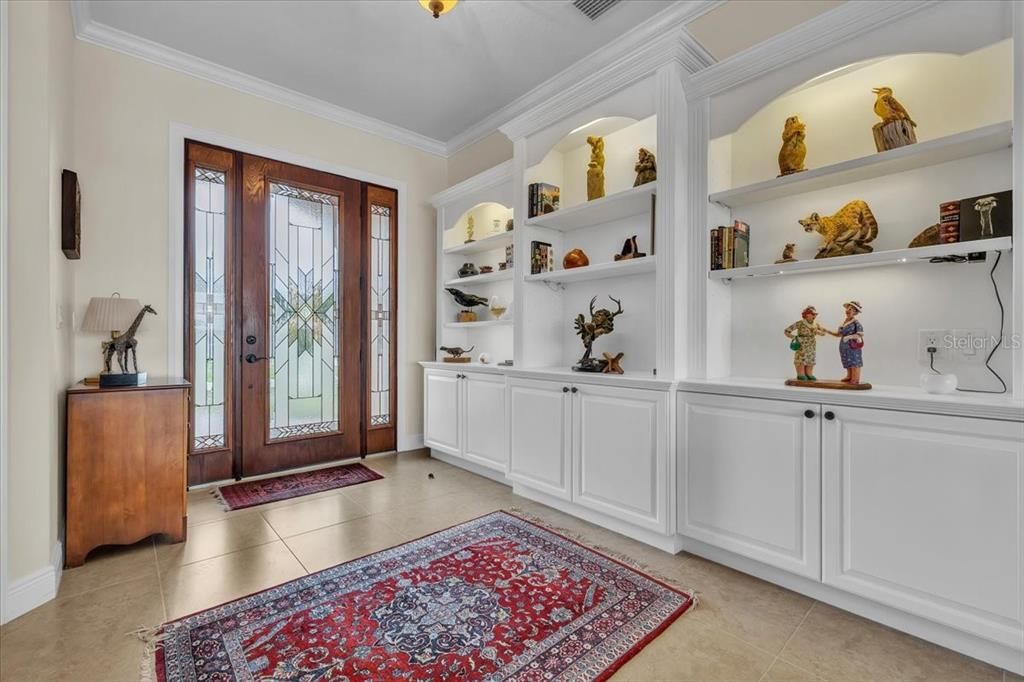 For Sale: $829,900 (4 beds, 2 baths, 2552 Square Feet)