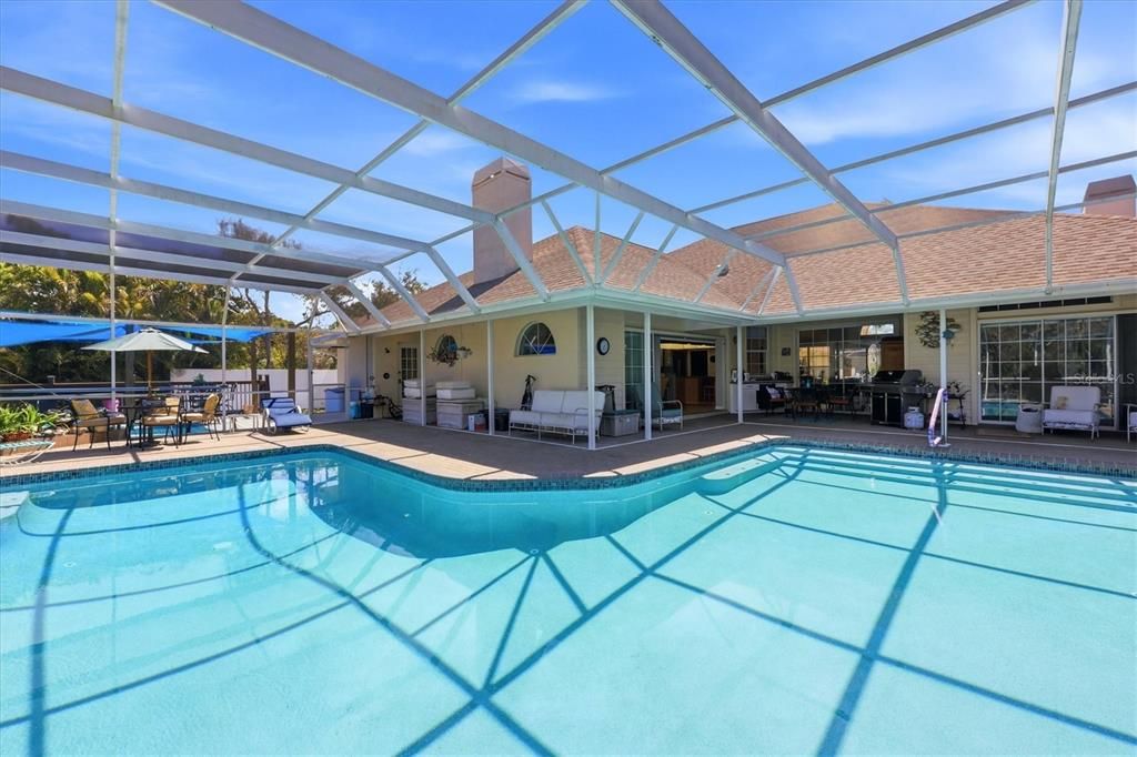 For Sale: $950,000 (3 beds, 3 baths, 3106 Square Feet)