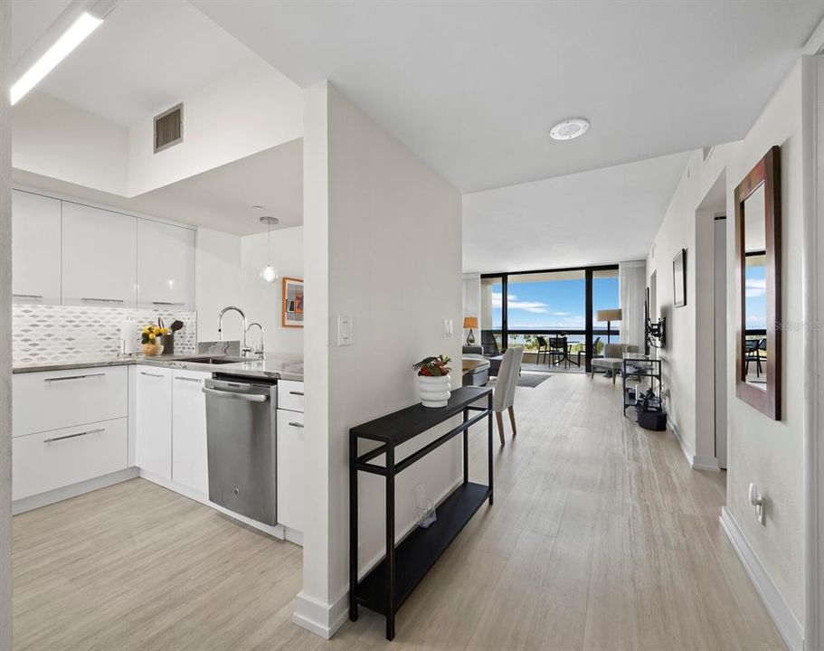 For Sale: $599,000 (2 beds, 2 baths, 1270 Square Feet)