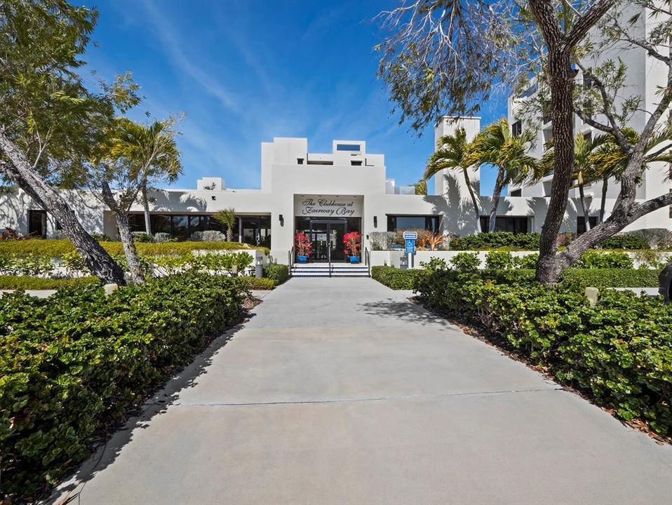 For Sale: $599,000 (2 beds, 2 baths, 1270 Square Feet)