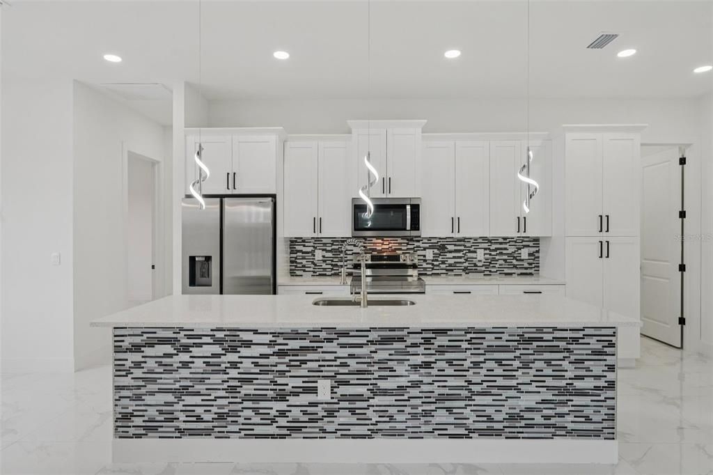 For Sale: $599,000 (4 beds, 3 baths, 1742 Square Feet)