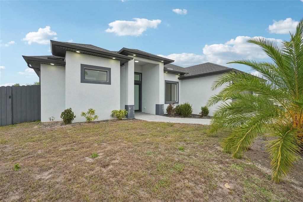 For Sale: $599,000 (4 beds, 3 baths, 1742 Square Feet)