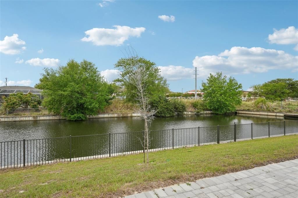 For Sale: $599,000 (4 beds, 3 baths, 1742 Square Feet)