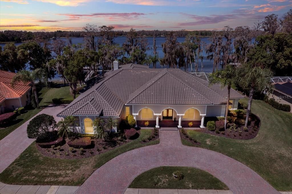 For Sale: $1,500,000 (4 beds, 4 baths, 5359 Square Feet)