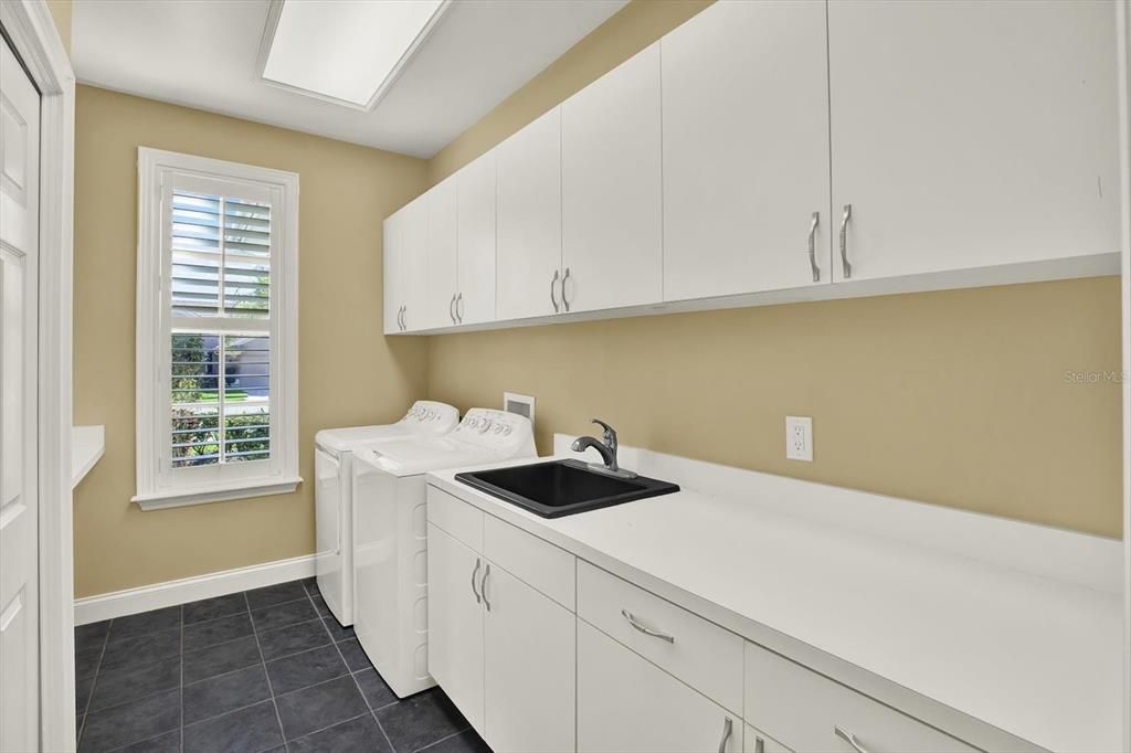 For Sale: $1,500,000 (4 beds, 4 baths, 5359 Square Feet)