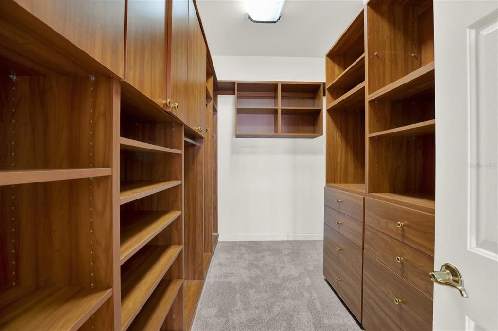 For Sale: $1,500,000 (4 beds, 4 baths, 5359 Square Feet)