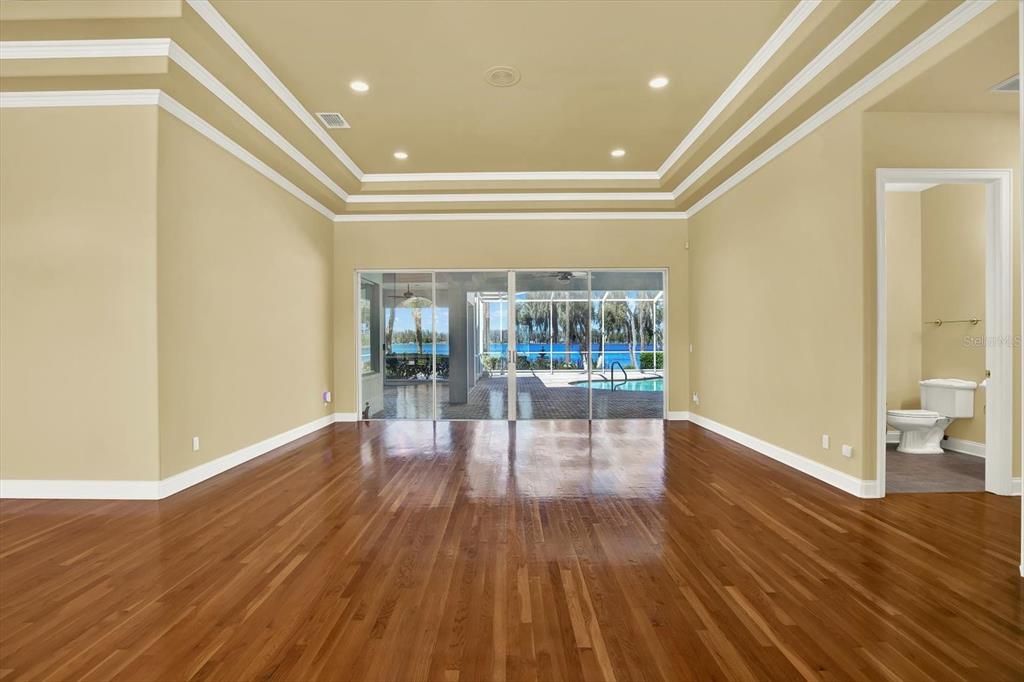 For Sale: $1,500,000 (4 beds, 4 baths, 5359 Square Feet)