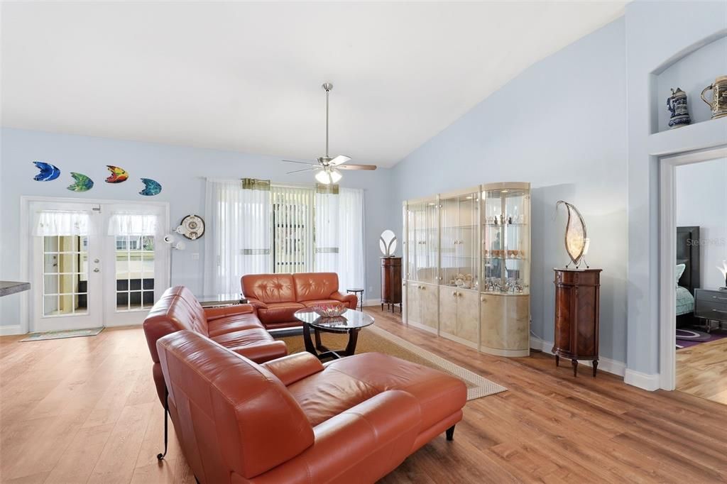 For Sale: $495,000 (4 beds, 2 baths, 2255 Square Feet)