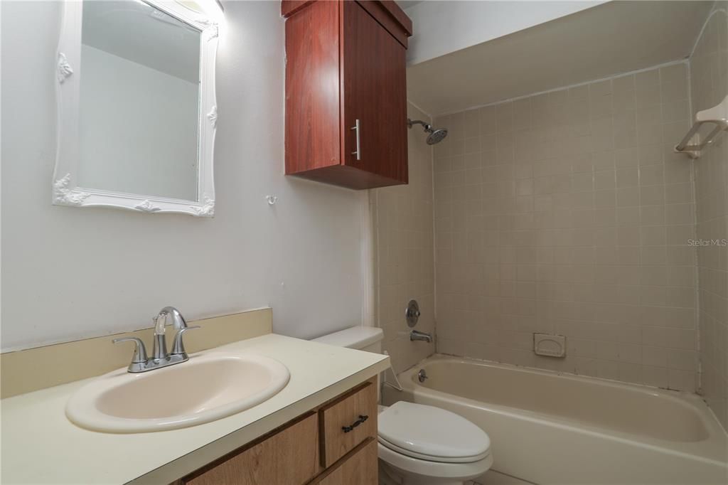 For Sale: $275,000 (0 beds, 0 baths, 1664 Square Feet)