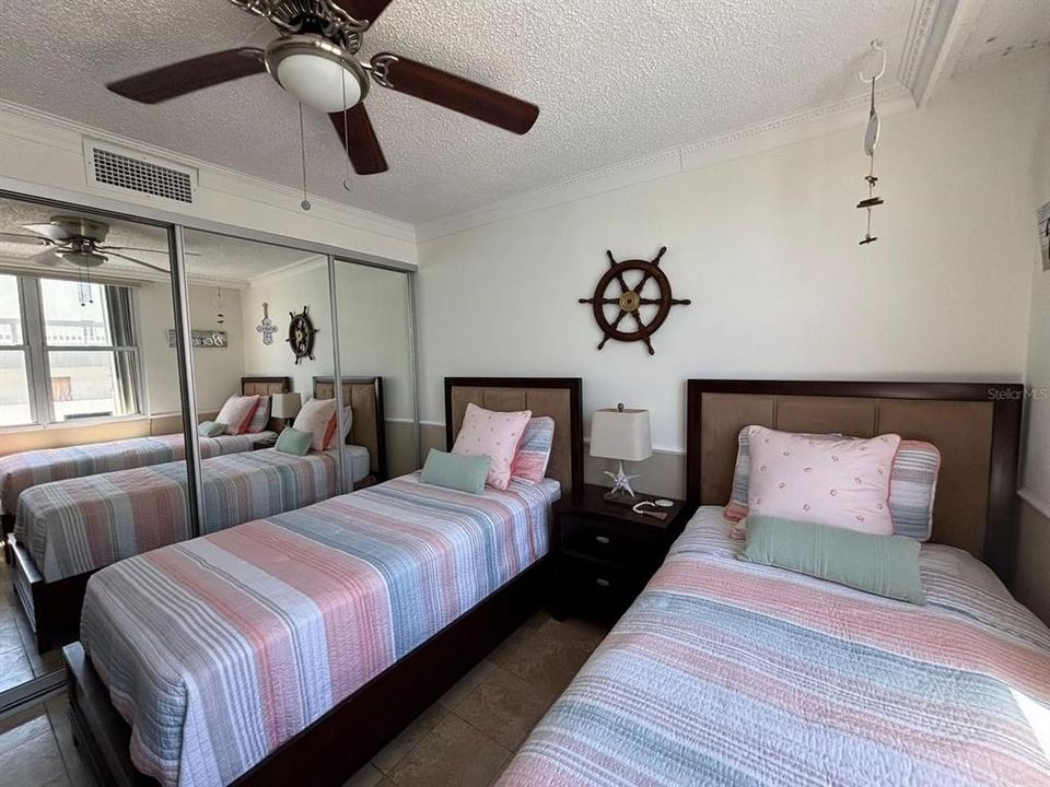 В аренду: $2,500 (2 спален, 1 ванн, 922 Квадратных фут)