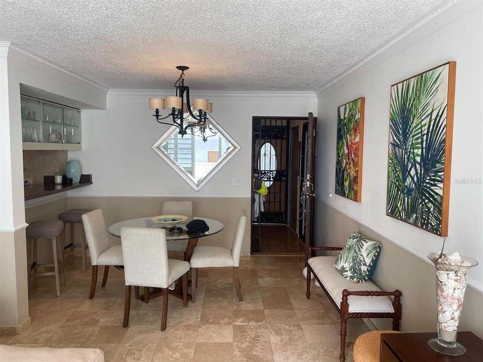 В аренду: $2,500 (2 спален, 1 ванн, 922 Квадратных фут)