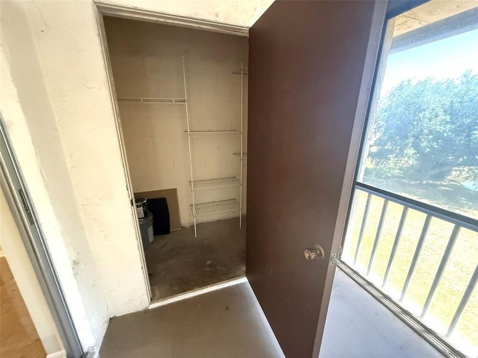 На продажу: $110,000 (1 спален, 1 ванн, 678 Квадратных фут)