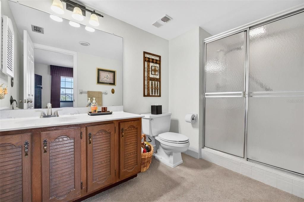 En Venta: $599,900 (4 camas, 4 baños, 3150 Pies cuadrados)