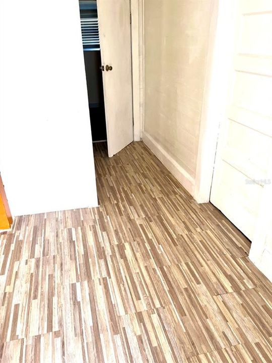 For Sale: $125,000 (2 beds, 2 baths, 1159 Square Feet)