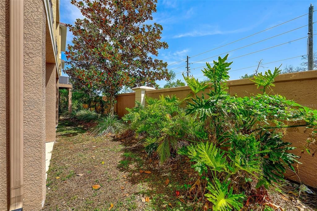 На продажу: $375,000 (3 спален, 3 ванн, 1972 Квадратных фут)