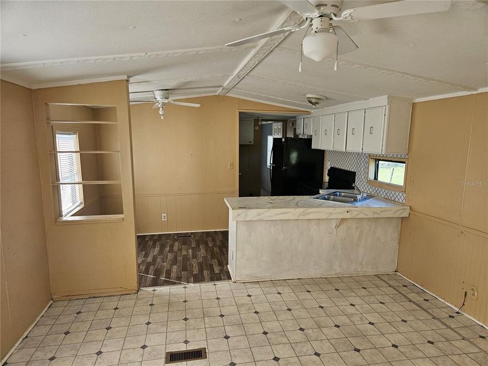 For Sale: $1,200,000 (0 beds, 0 baths, 10574 Square Feet)