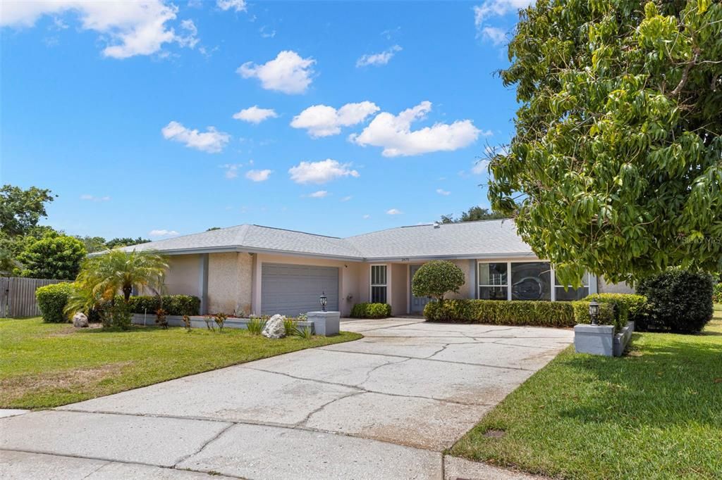 Active With Contract: $689,000 (4 beds, 3 baths, 2291 Square Feet)