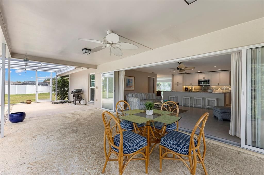 Active With Contract: $689,000 (4 beds, 3 baths, 2291 Square Feet)