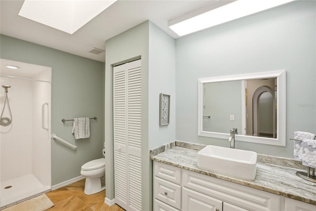 For Sale: $344,000 (3 beds, 2 baths, 2582 Square Feet)