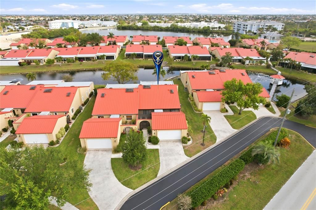 For Sale: $344,000 (3 beds, 2 baths, 2582 Square Feet)