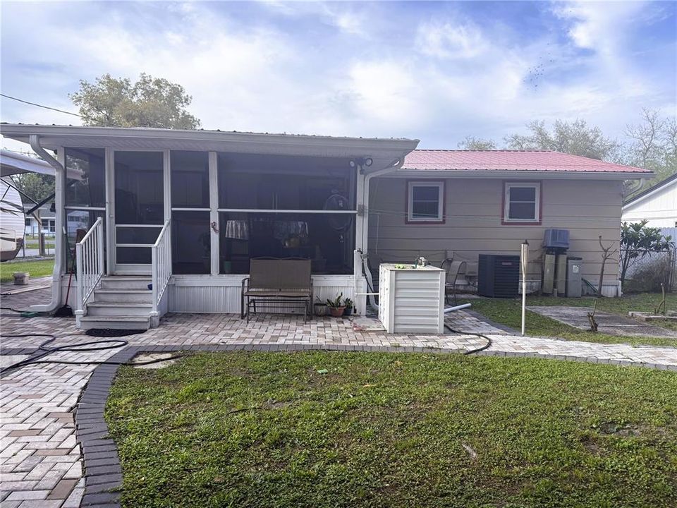 Activo con contrato: $269,000 (2 camas, 1 baños, 1064 Pies cuadrados)