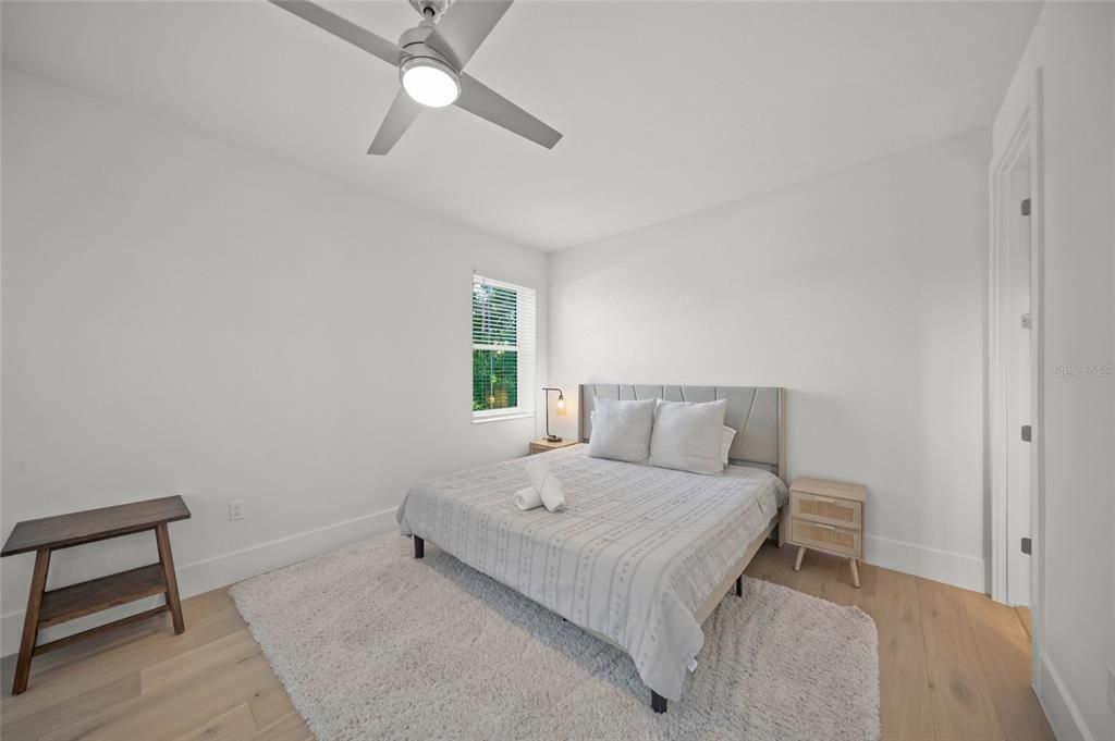 Activo con contrato: $1,890,000 (4 camas, 4 baños, 3554 Pies cuadrados)