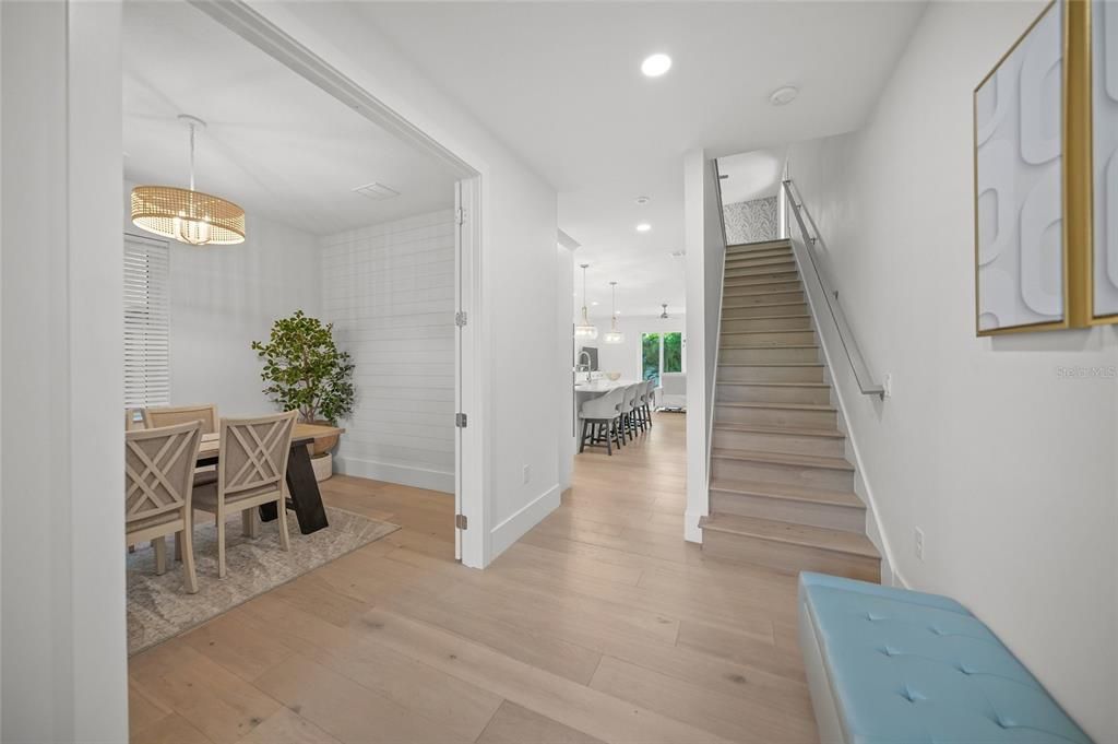 Activo con contrato: $1,890,000 (4 camas, 4 baños, 3554 Pies cuadrados)
