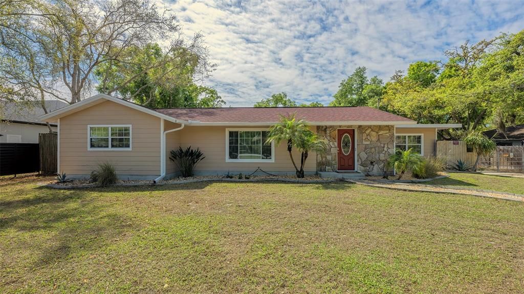 For Sale: $1,299,000 (4 beds, 3 baths, 2580 Square Feet)