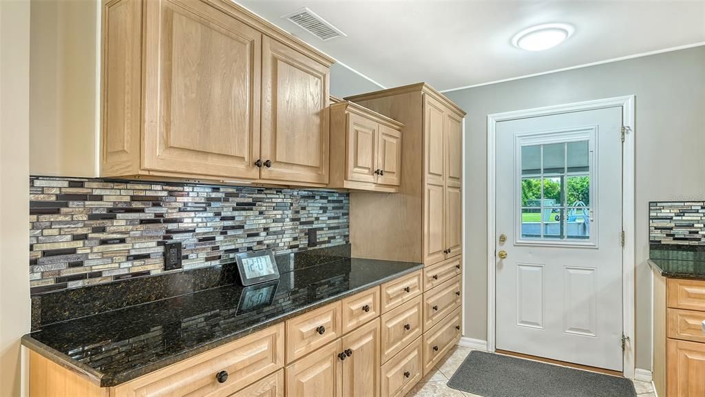 For Sale: $1,299,000 (4 beds, 3 baths, 2580 Square Feet)