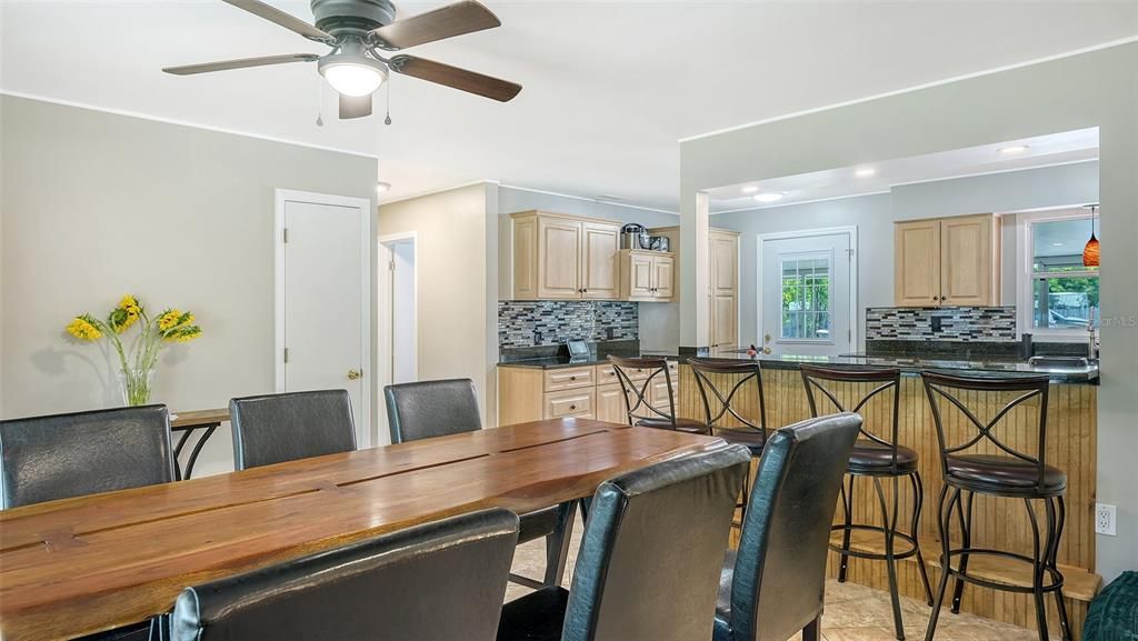 For Sale: $1,299,000 (4 beds, 3 baths, 2580 Square Feet)
