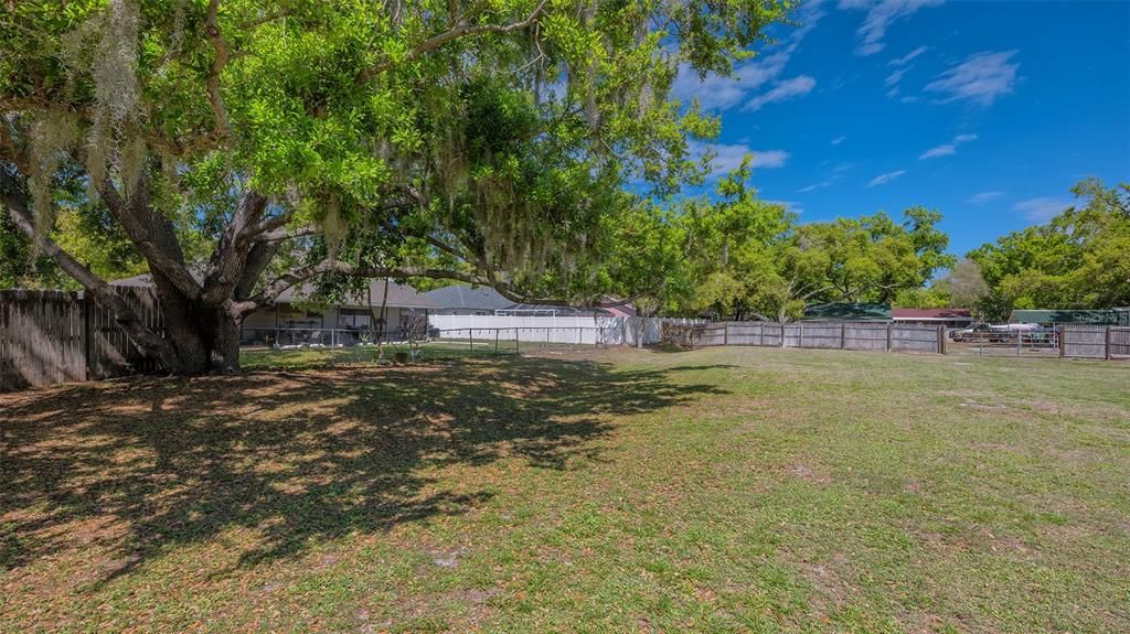 For Sale: $1,299,000 (4 beds, 3 baths, 2580 Square Feet)