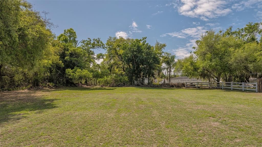 For Sale: $1,299,000 (4 beds, 3 baths, 2580 Square Feet)
