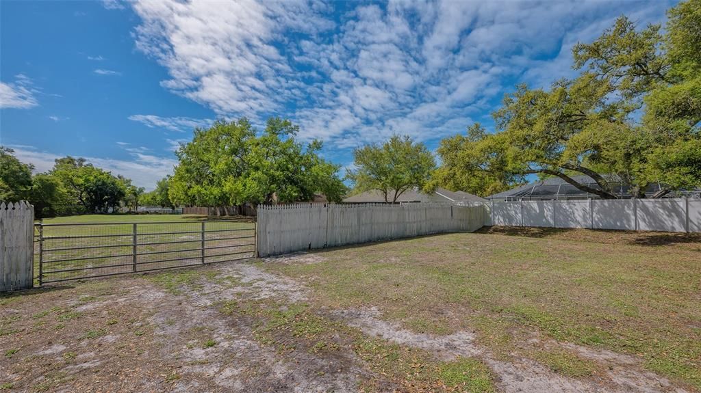 For Sale: $1,299,000 (4 beds, 3 baths, 2580 Square Feet)