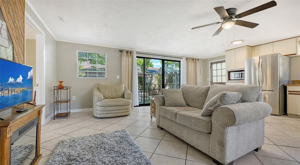 For Sale: $1,299,000 (4 beds, 3 baths, 2580 Square Feet)