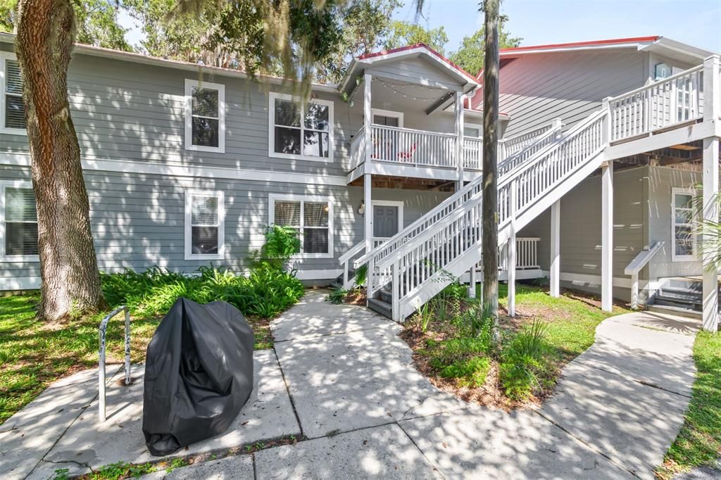 En Renta: $1,325 (2 camas, 2 baños, 800 Pies cuadrados)