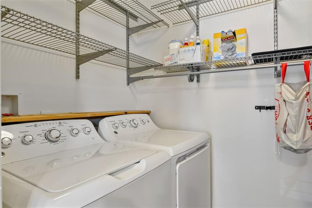 En Renta: $1,325 (2 camas, 2 baños, 800 Pies cuadrados)