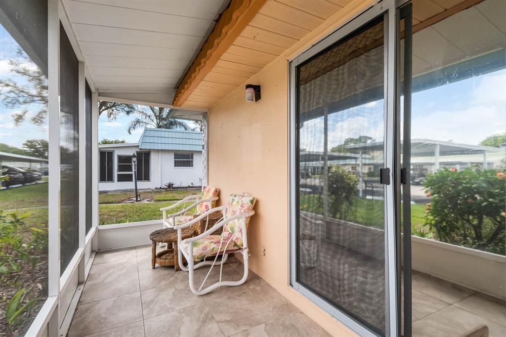 For Sale: $78,500 (1 beds, 1 baths, 800 Square Feet)