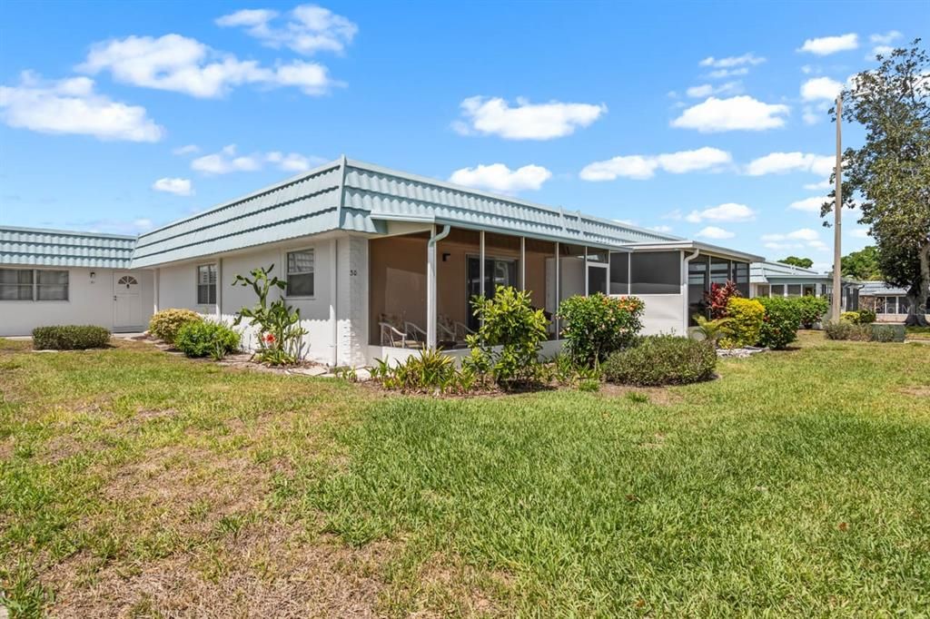 For Sale: $78,500 (1 beds, 1 baths, 800 Square Feet)