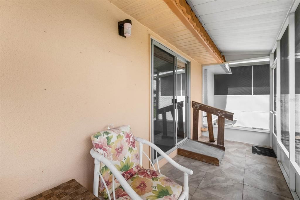 For Sale: $78,500 (1 beds, 1 baths, 800 Square Feet)
