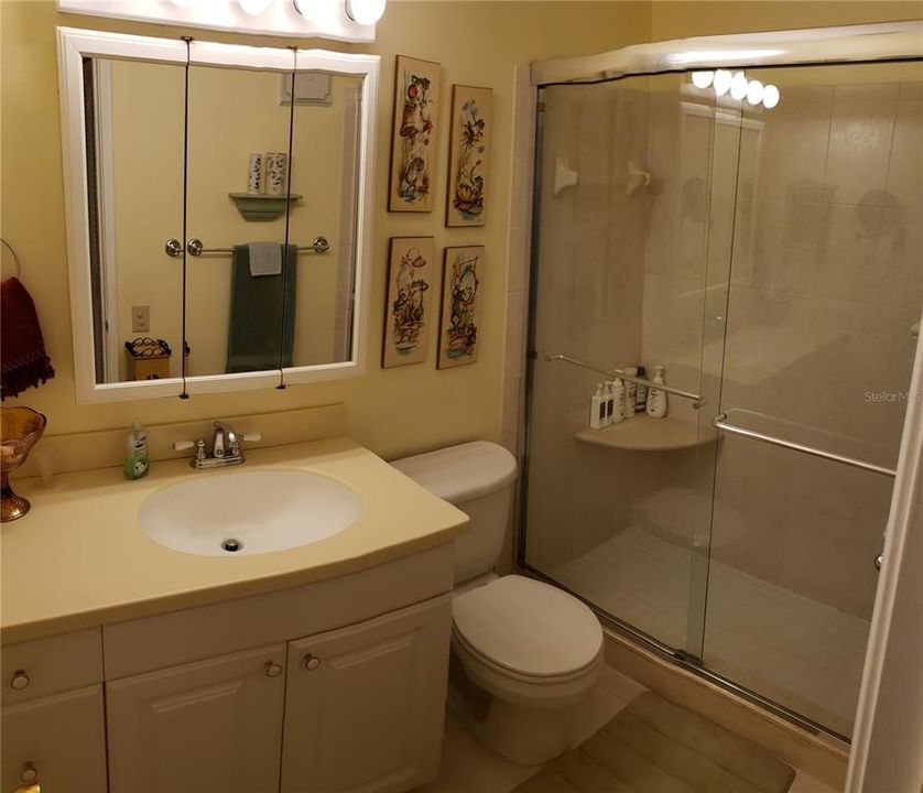 На продажу: $179,000 (1 спален, 1 ванн, 815 Квадратных фут)
