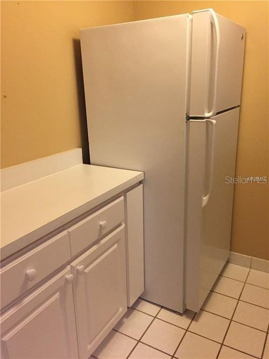 For Rent: $1,300 (0 beds, 1 baths, 610 Square Feet)