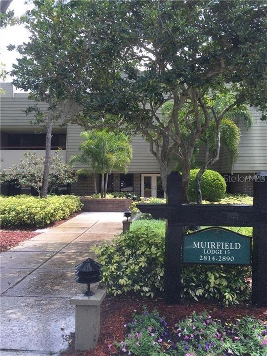For Rent: $1,300 (0 beds, 1 baths, 610 Square Feet)