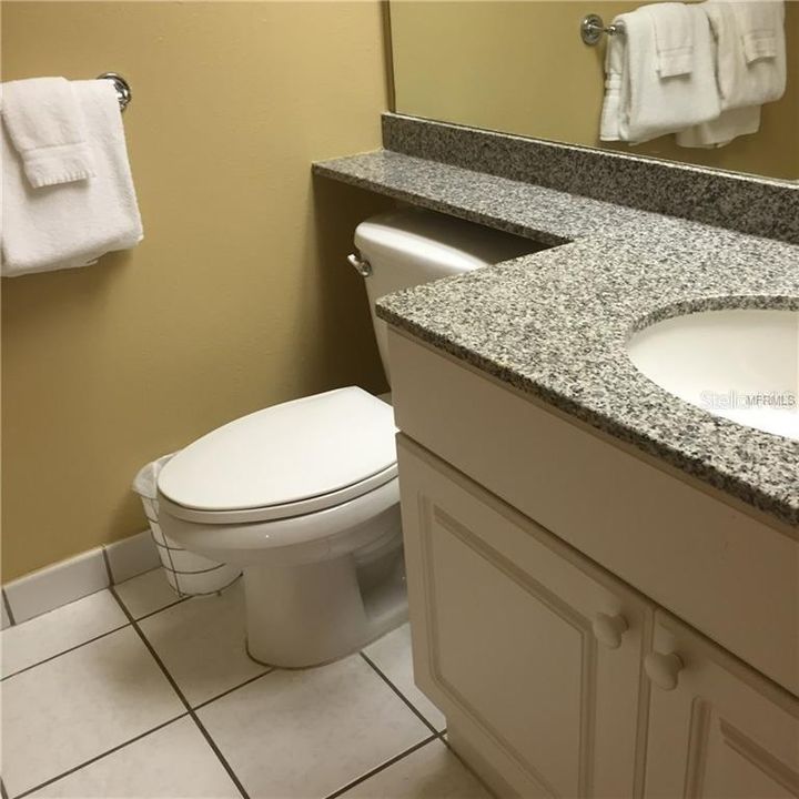 For Rent: $1,300 (0 beds, 1 baths, 610 Square Feet)